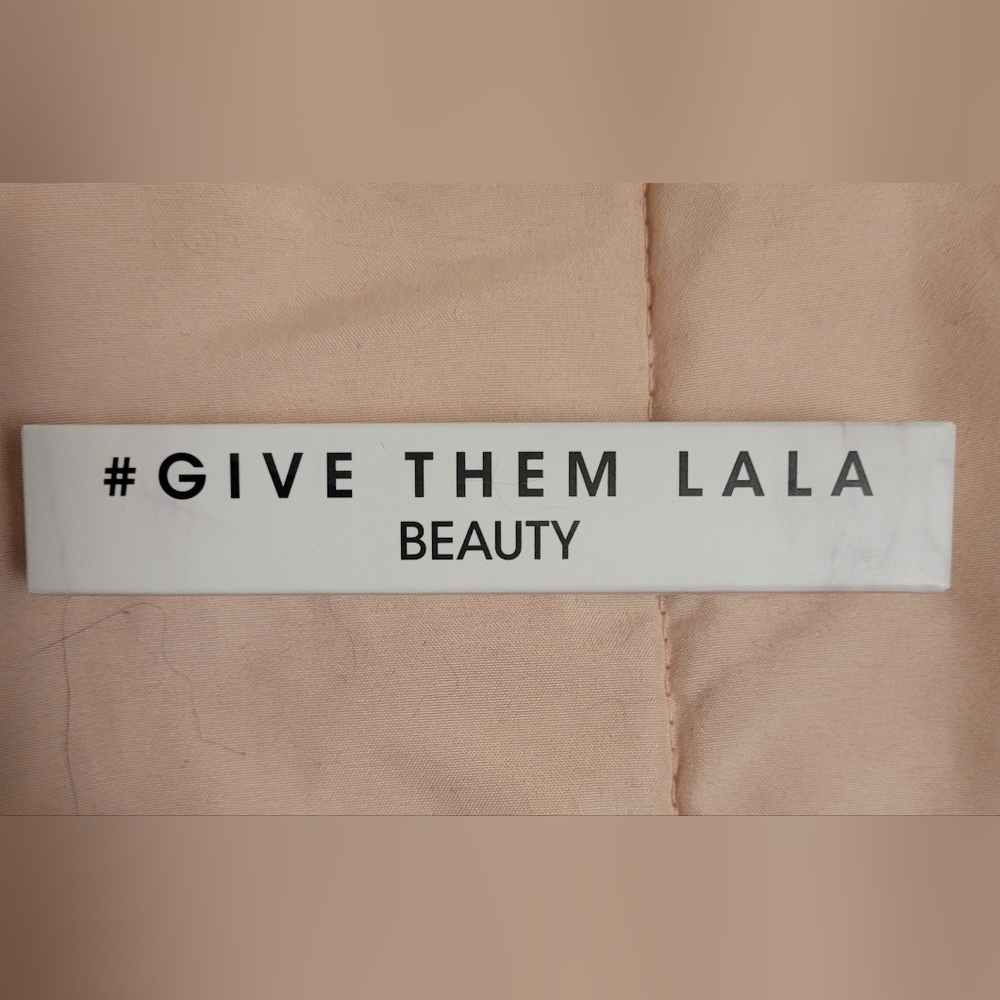 NIB Give them Lala Hydromatte Liquid lipstick in Bootycall
